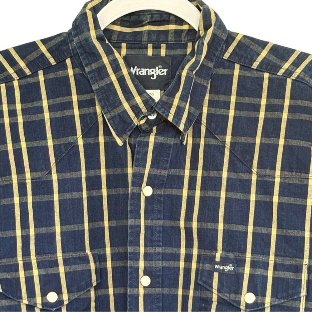 Wrangler Heavy Duty Pearl Snaps
Western Cowboy Shirt Size XL